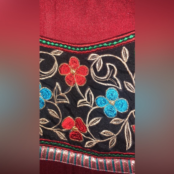 Tunic - Picture 8 of 8